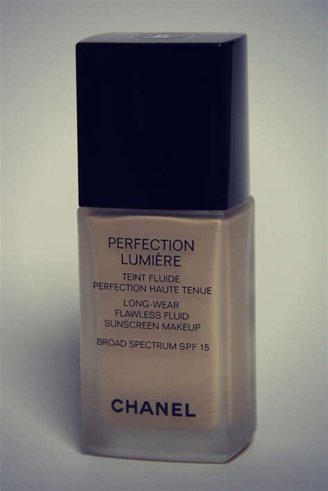 chanel perfection lumiere.